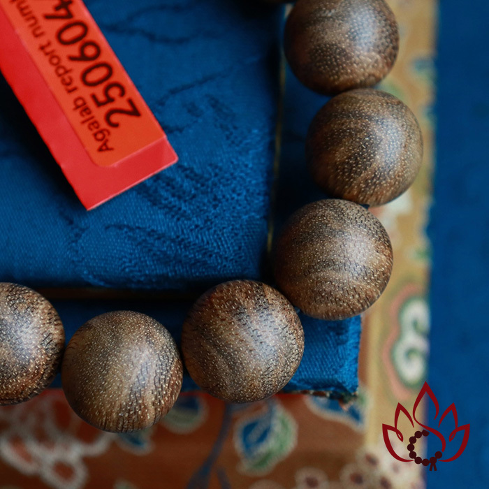 Vòng Trầm Hương Hạt Tròn | 14 Ly | Trầm Tốc Kiến Tự Nhiên Lâu Năm